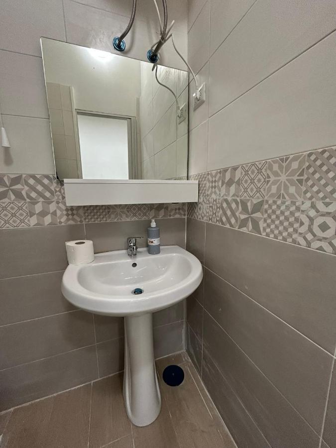 Apartamento House Vicolo Longo 35 Nápoles Exterior foto